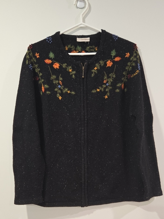 Carrol reed Sweaters - Retro Embroidered Black Zip-Up Grandmacore/Cottagecore Cardigan Sweater